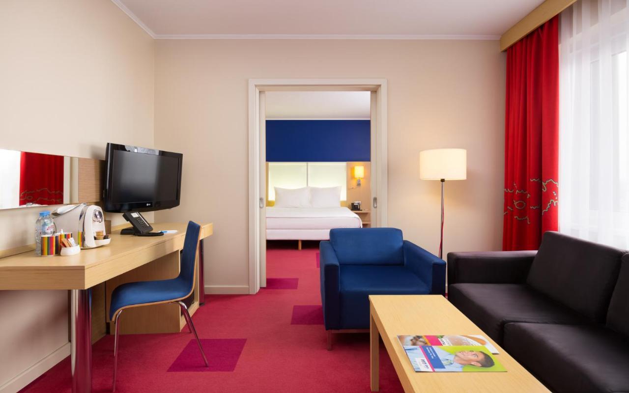 PARK INN BY RADISSON PULKOVSKAYA HOTEL & CONFERENCE CENTRE ST PETERSBURG  САНКТ-ПЕТЕРБУРГ 4* (Россия) - от 1708 UAH | NOCHI